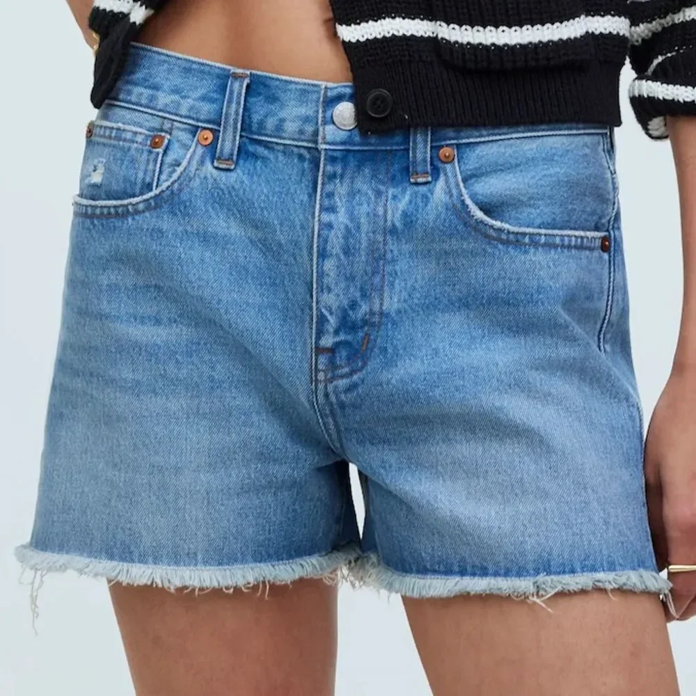Madewell Relaxed Mid-Length Denim Shorts in Bonavie Wash Raw-Hem Edition Size 28